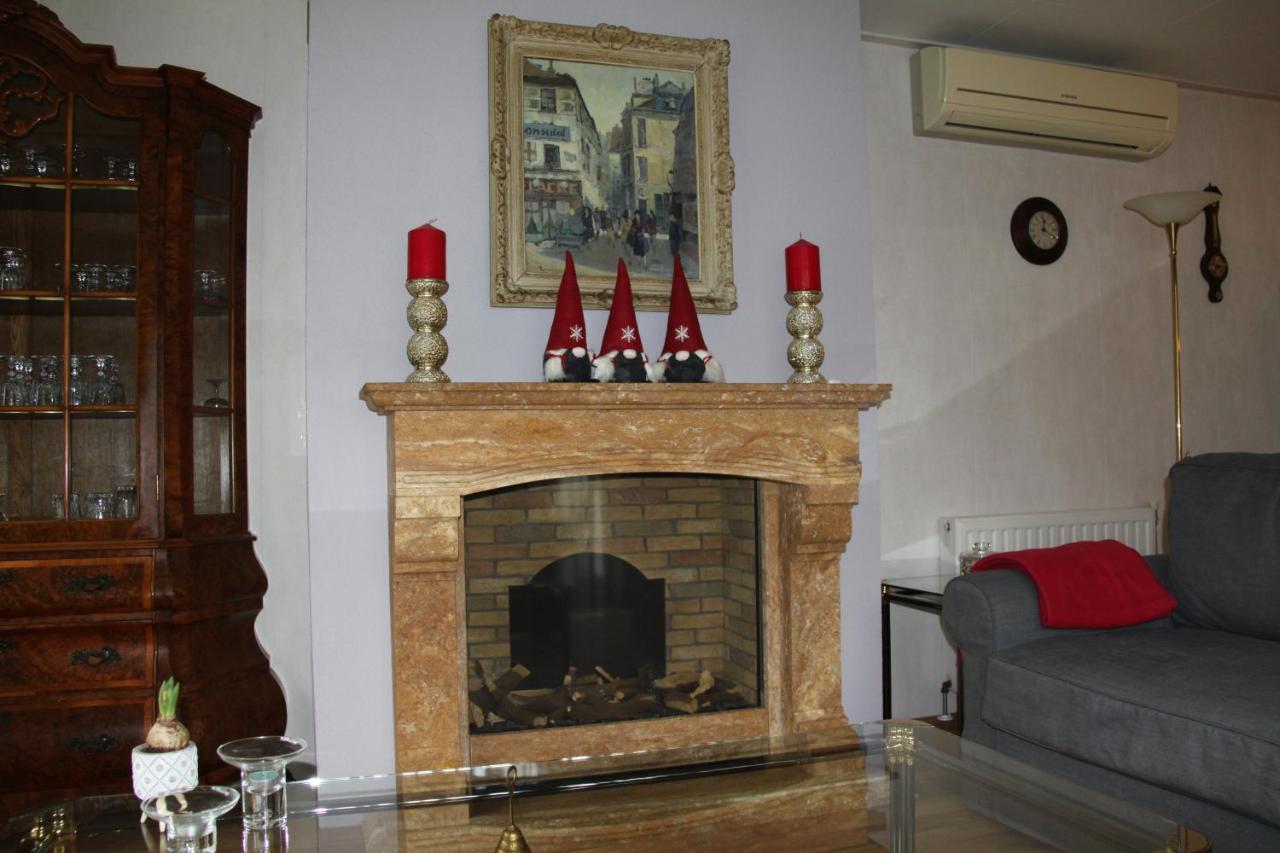 Chalet Buutengeweun, Met Luxe Jacuzzi En Tonsauna Sint-Annaland Extérieur photo