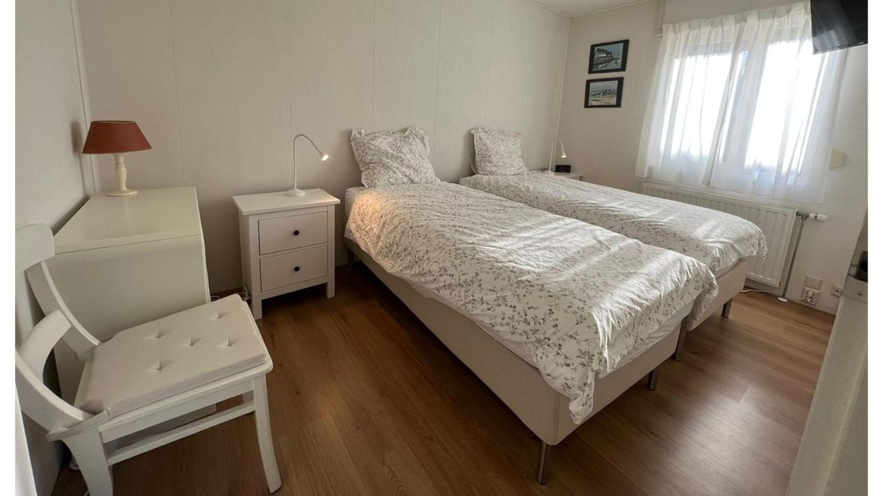 Chalet Buutengeweun, Met Luxe Jacuzzi En Tonsauna Sint-Annaland Extérieur photo