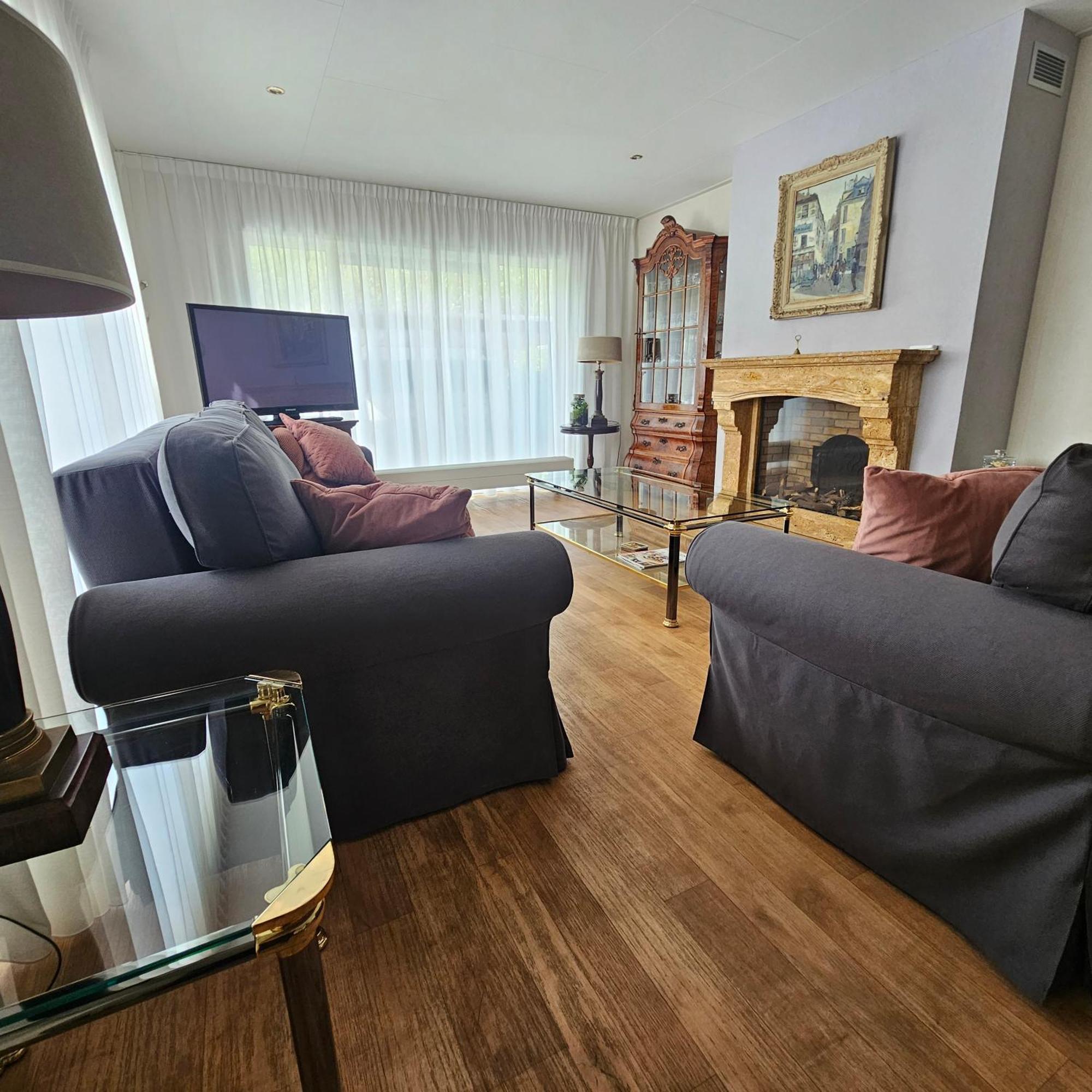 Chalet Buutengeweun, Met Luxe Jacuzzi En Tonsauna Sint-Annaland Extérieur photo